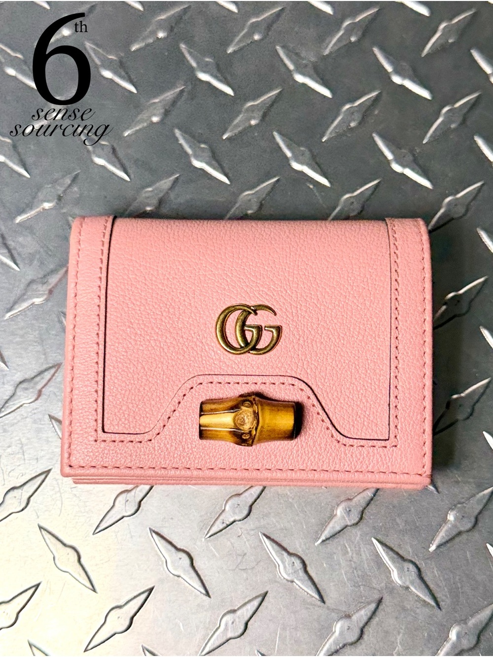 Gucci Diana Calfskin Bamboo Marmont Wallet in Pink